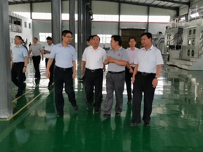 省、市領(lǐng)導(dǎo)蒞臨我司漢中設(shè)備制造基地考察